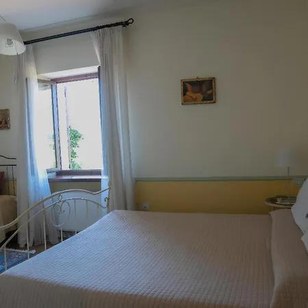 مزرعة للإقامة Samsara Villa del Monte (Pesaro and Urbino)